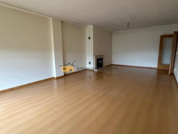 Apartamento T3 para Venda em Ermesinde