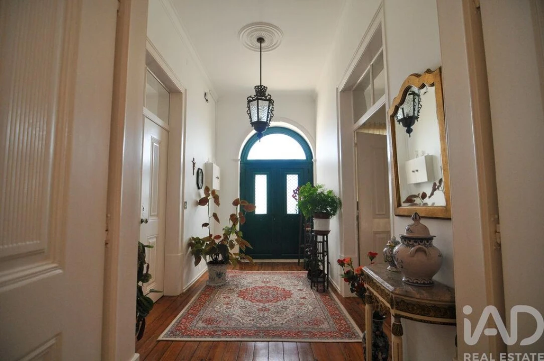 Moradia T8 para Venda em Turcifal Foto 2