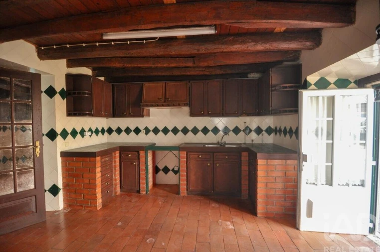 Moradia T8 para Venda em Turcifal Foto 16