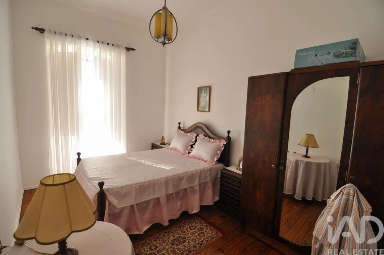 Moradia T8 para Venda em Turcifal Foto 4