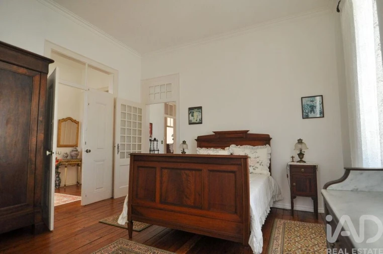 Moradia T8 para Venda em Turcifal Foto 7