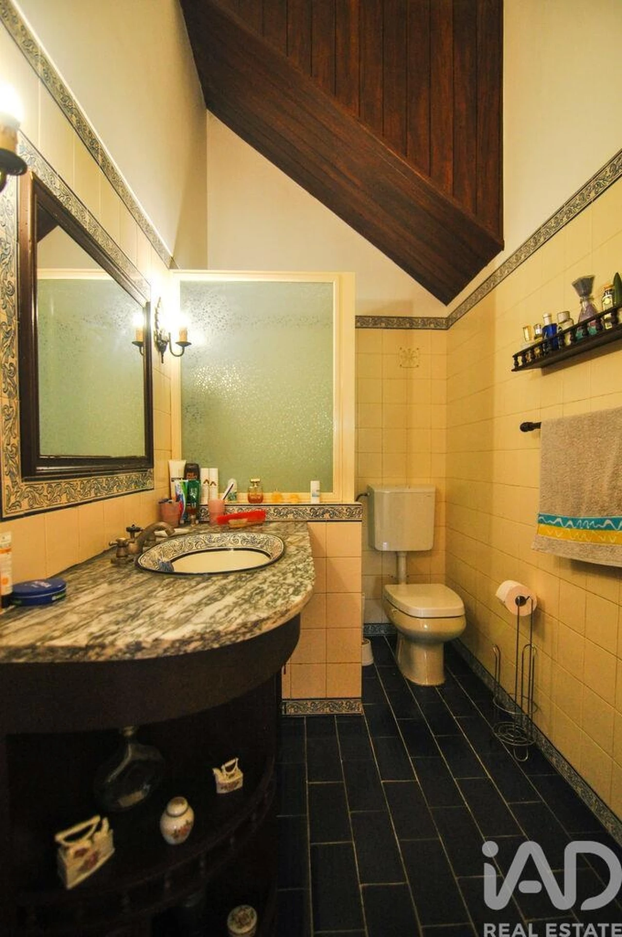 Moradia T8 para Venda em Turcifal Foto 10