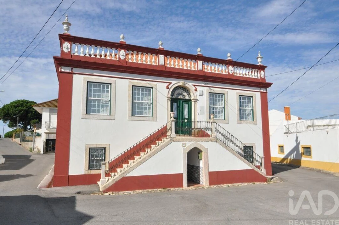 Moradia T8 para Venda em Turcifal Foto 1