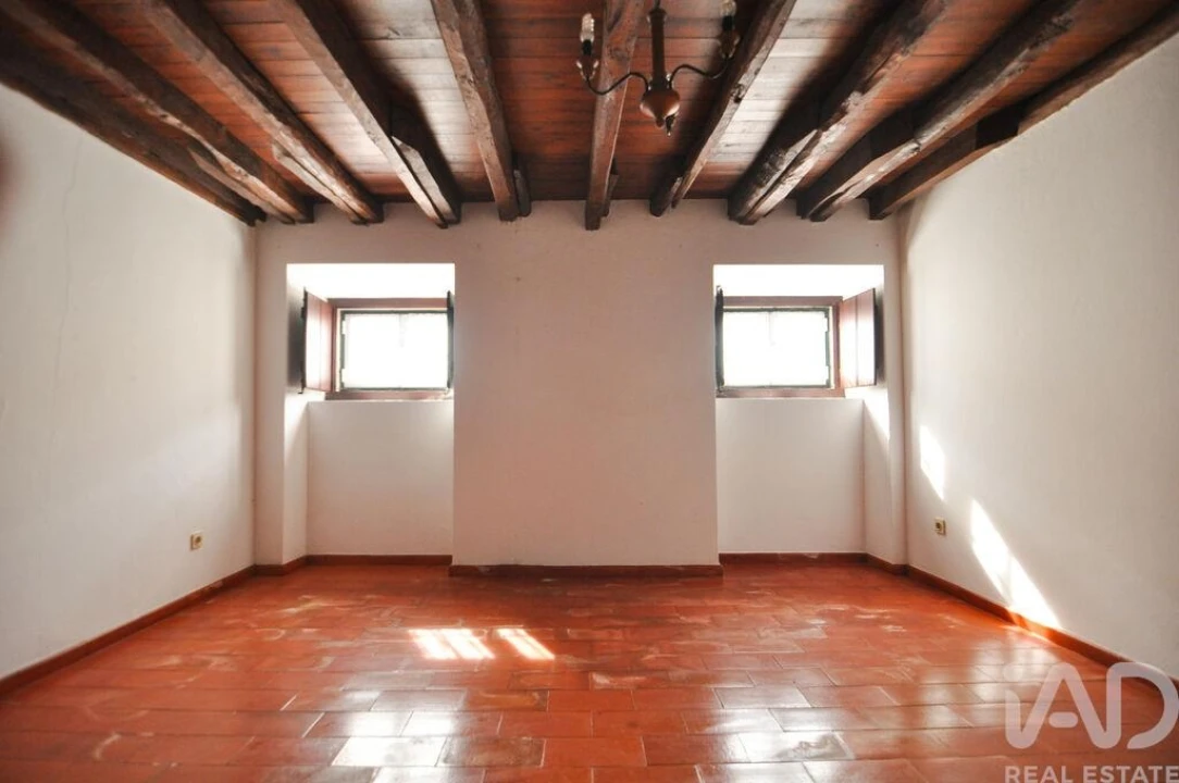 Moradia T8 para Venda em Turcifal Foto 17