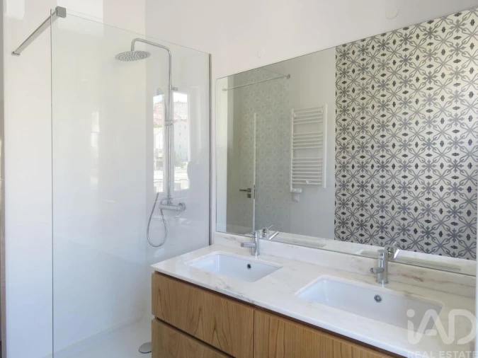 Apartamento T4 para Venda em Arroios Foto 8