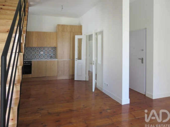 Apartamento T4 para Venda em Arroios Foto 4