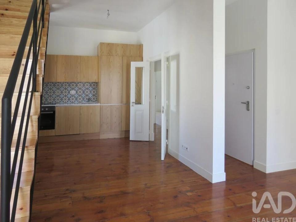 Apartamento T4 para Venda em Arroios Foto 4