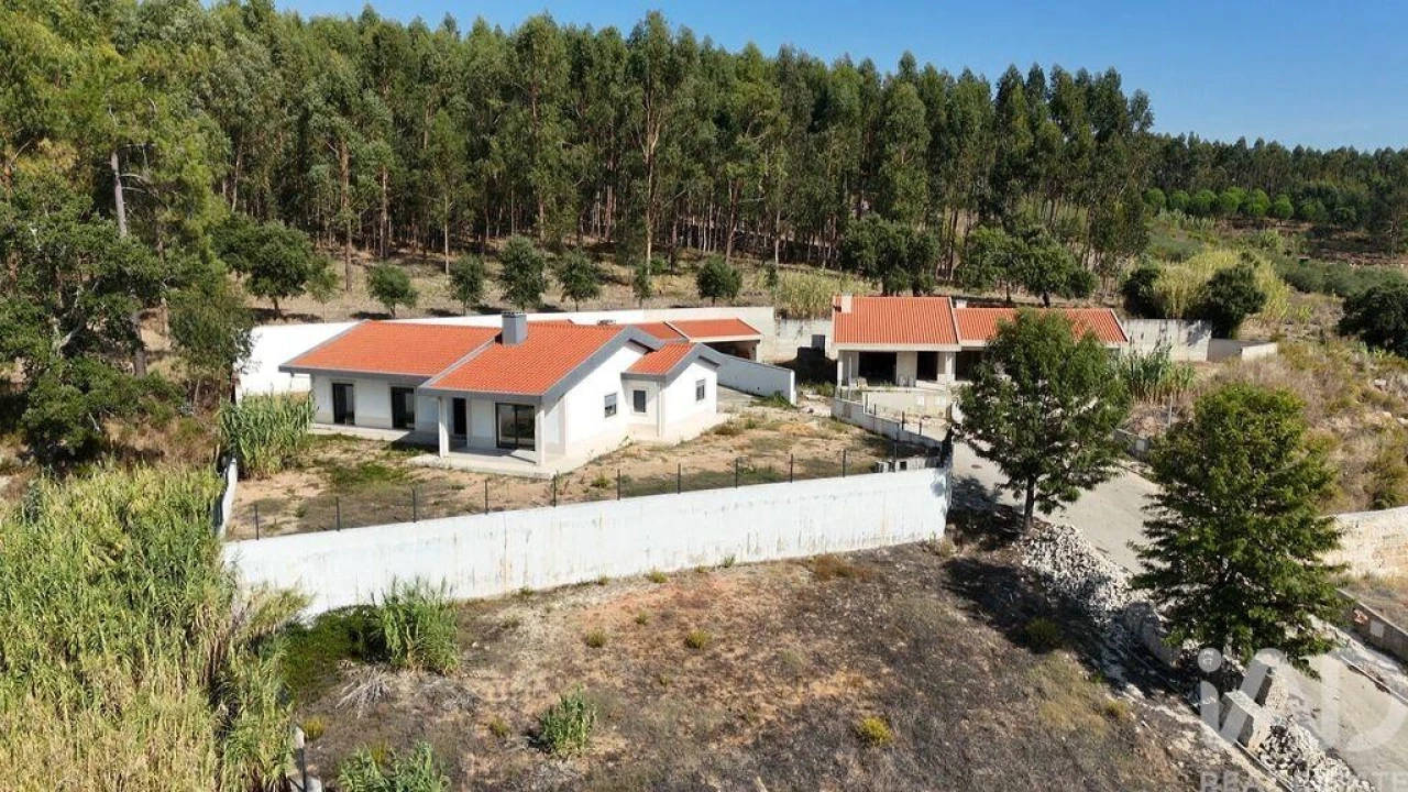 Moradia T4 para Venda em Rio Maior Foto 25