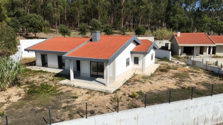 Moradia T4 para Venda em Rio Maior Foto 26