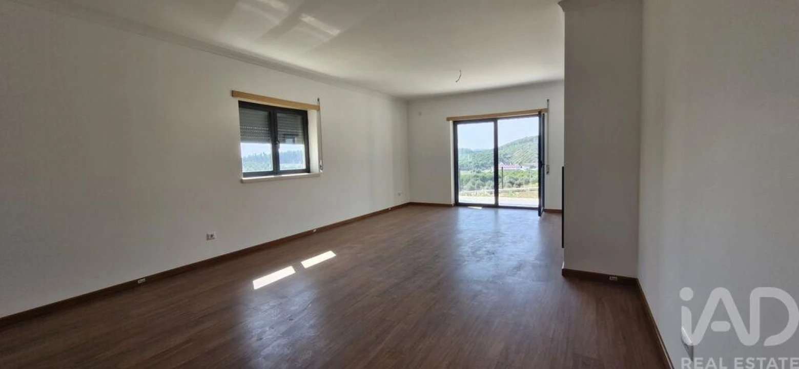 Moradia T4 para Venda em Rio Maior Foto 14