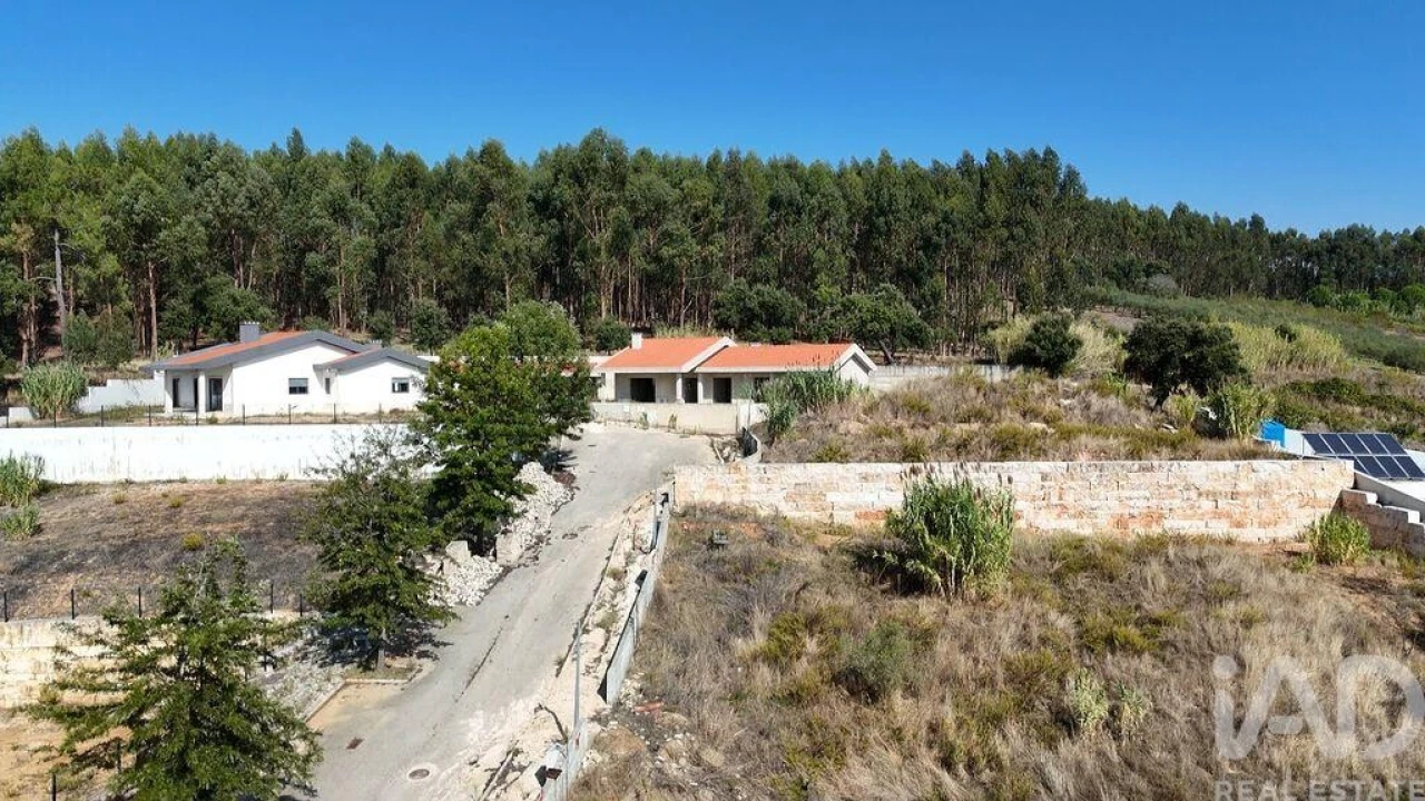 Moradia T3 para Venda em Rio Maior Foto 22