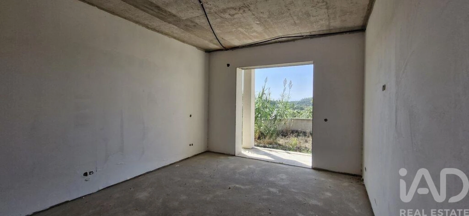 Moradia T3 para Venda em Rio Maior Foto 15