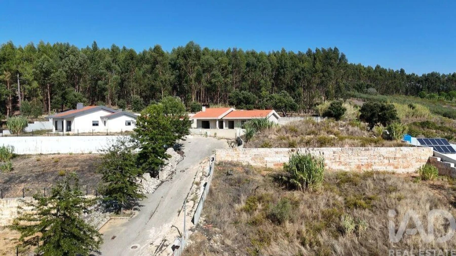 Moradia T3 para Venda em Rio Maior Foto 22