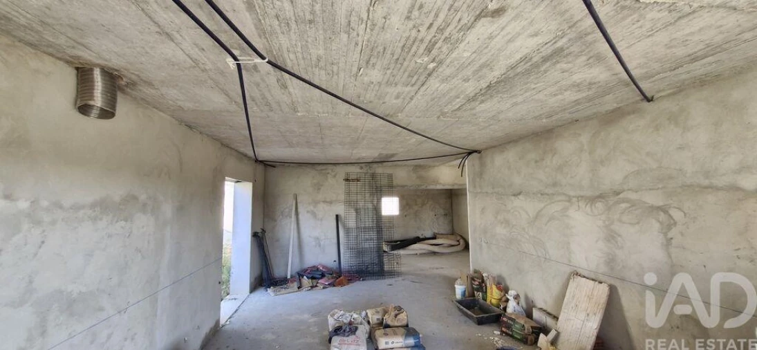 Moradia T3 para Venda em Rio Maior Foto 11