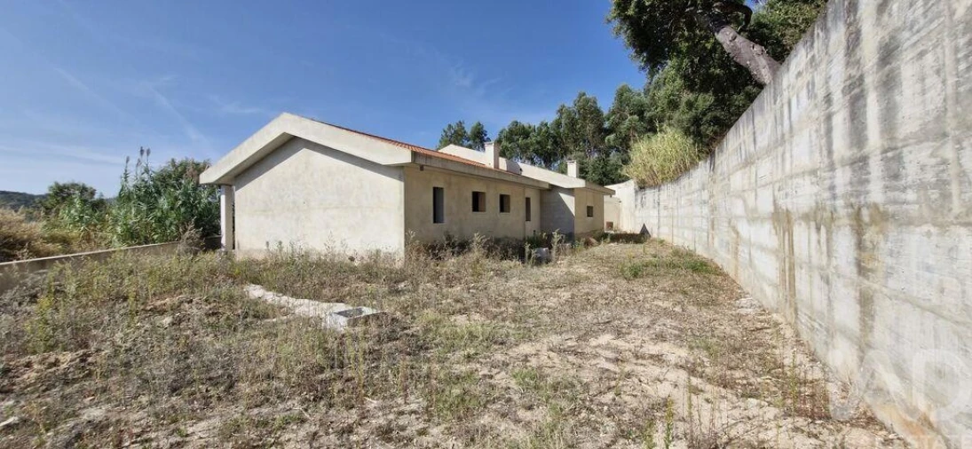 Moradia T3 para Venda em Rio Maior Foto 7