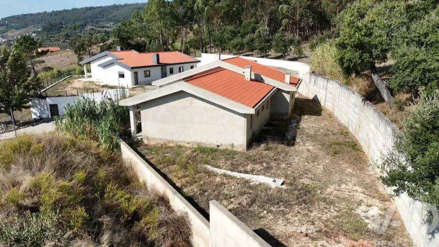 Moradia T3 para Venda em Rio Maior Foto 30