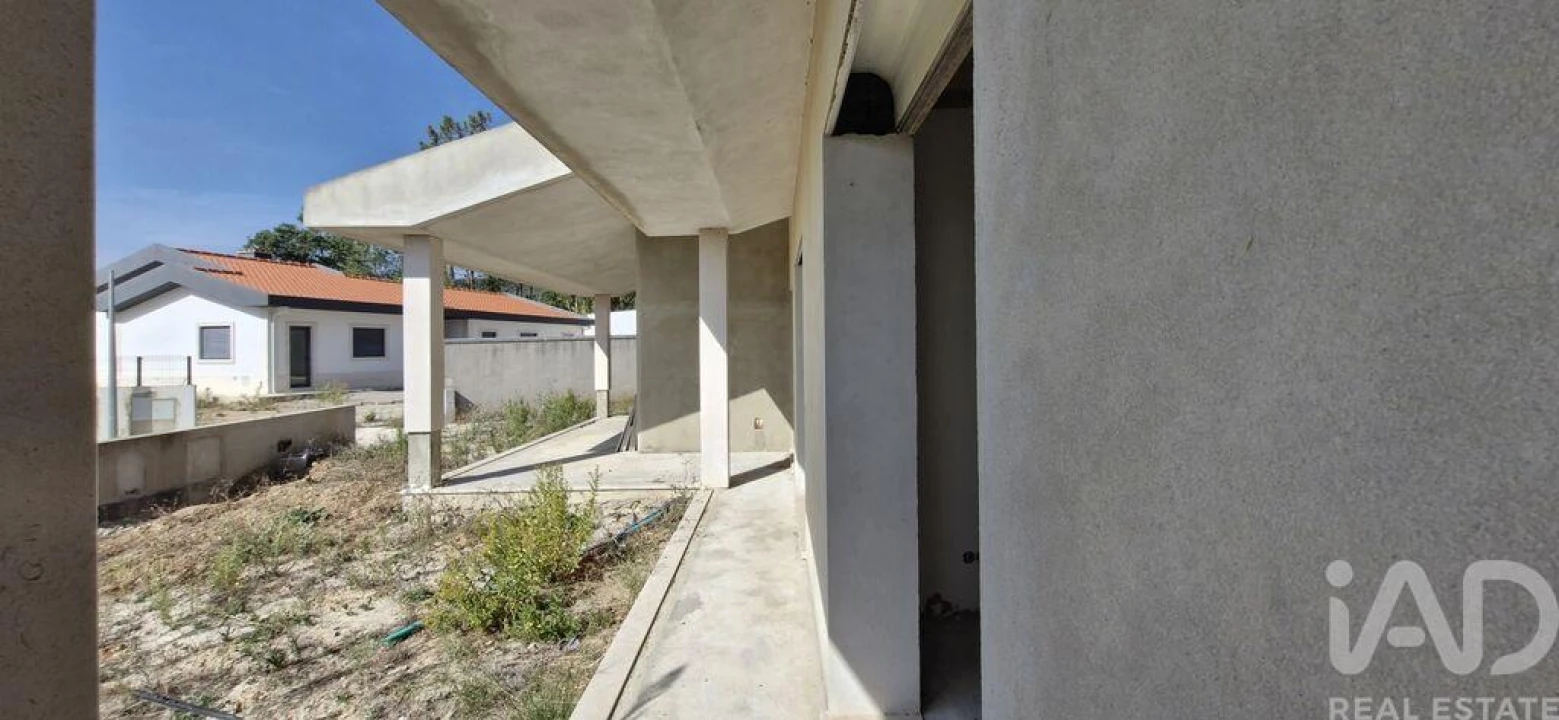 Moradia T3 para Venda em Rio Maior Foto 18