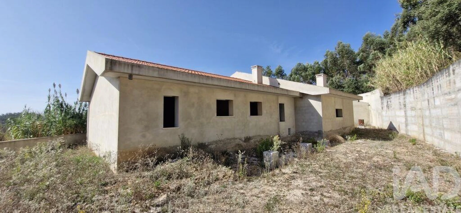 Moradia T3 para Venda em Rio Maior Foto 8