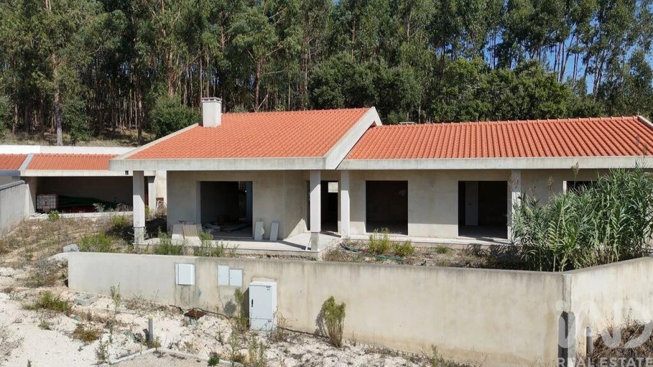 Moradia T3 para Venda em Rio Maior Foto 24