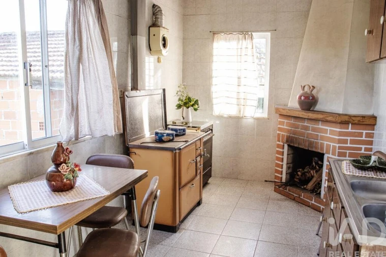 Quinta T4 para Venda em Vila Maior Foto 35