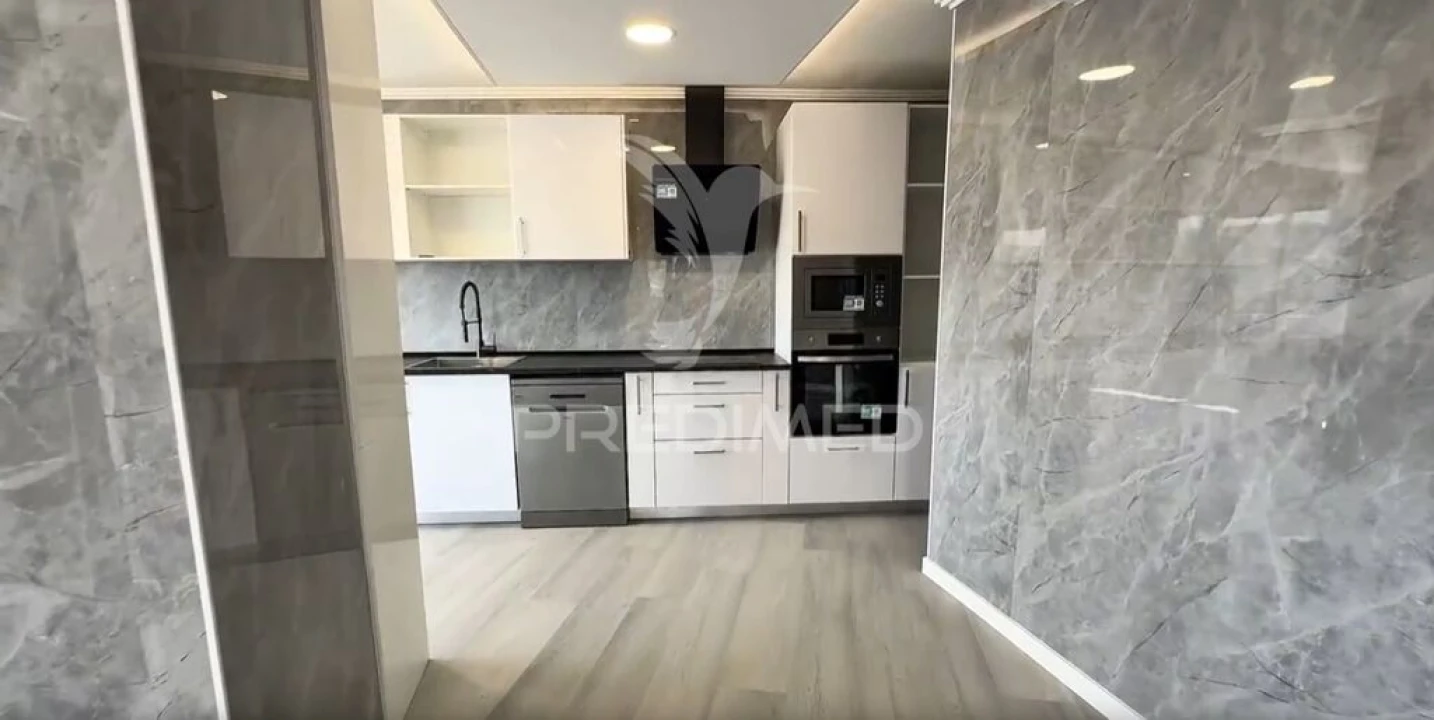 Apartamento T4 para Venda em São Vicente (Braga) Foto 7