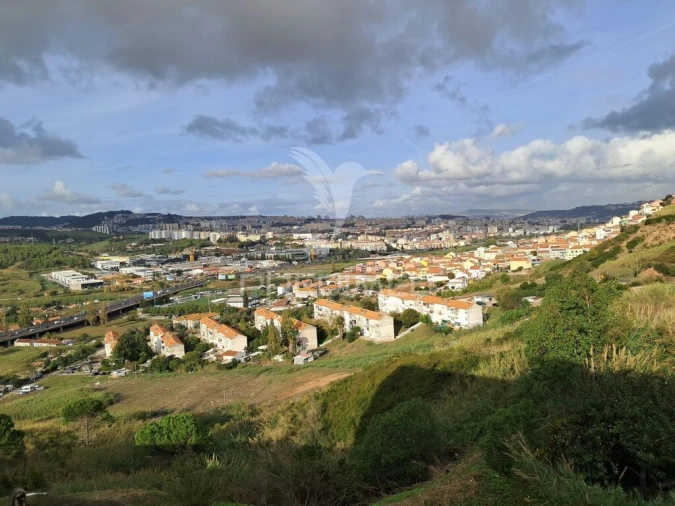 Apartamento T2 para Venda em Pontinha e Famões Foto 1