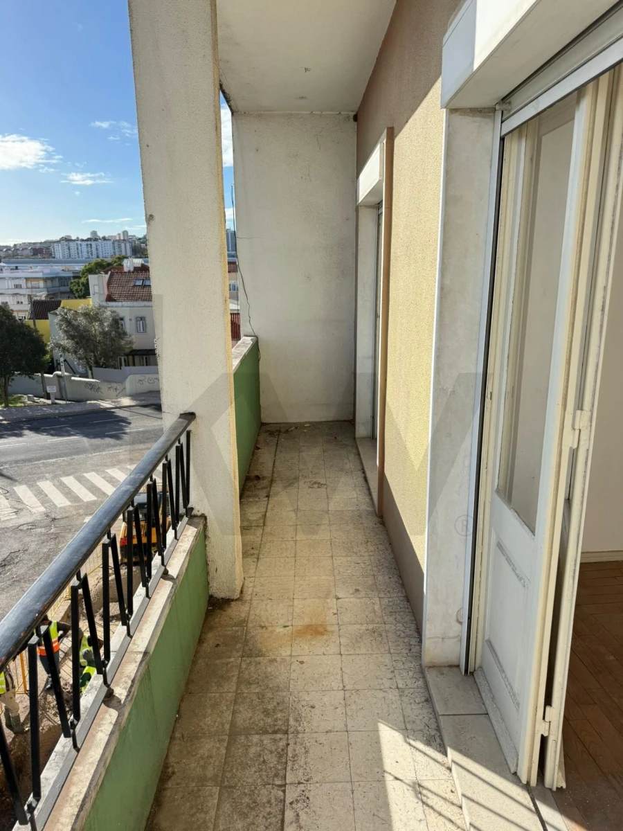 Apartamento T2 para Venda em Falagueira-Venda Nova Foto 2