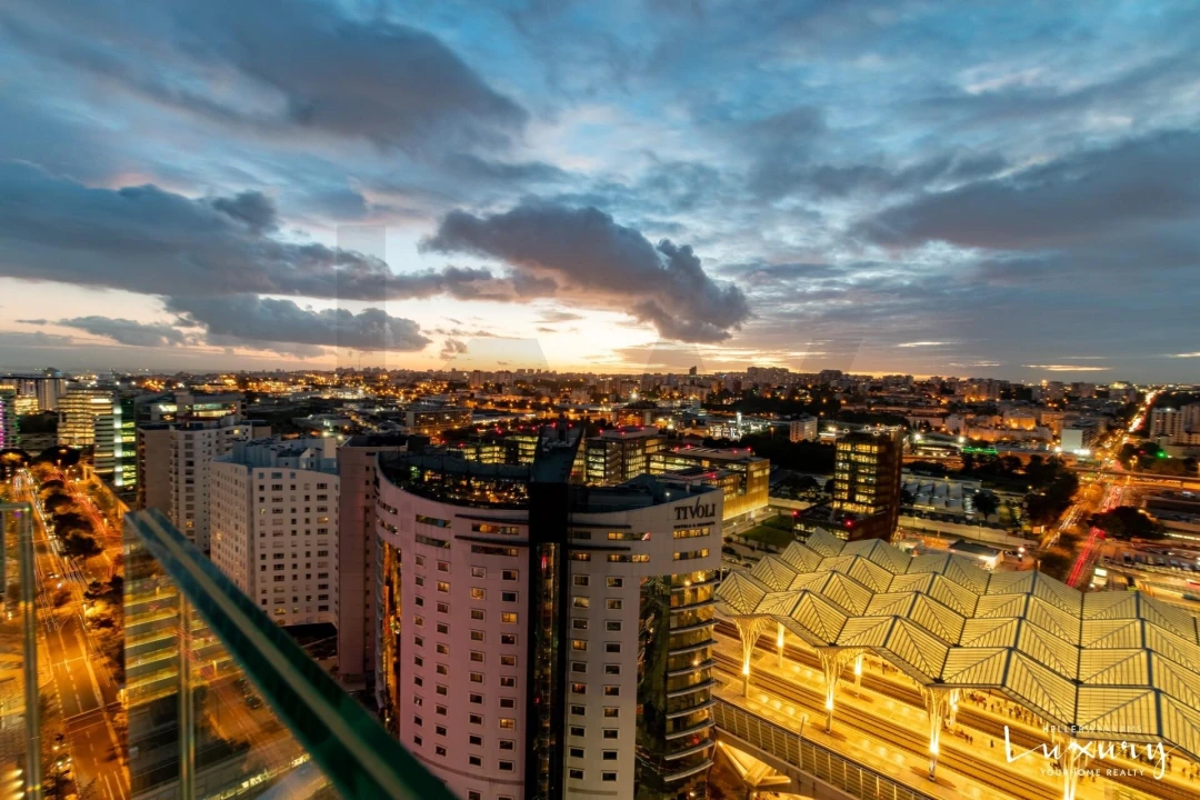 Apartamento T3 para Venda em Parque das Nações Foto 34