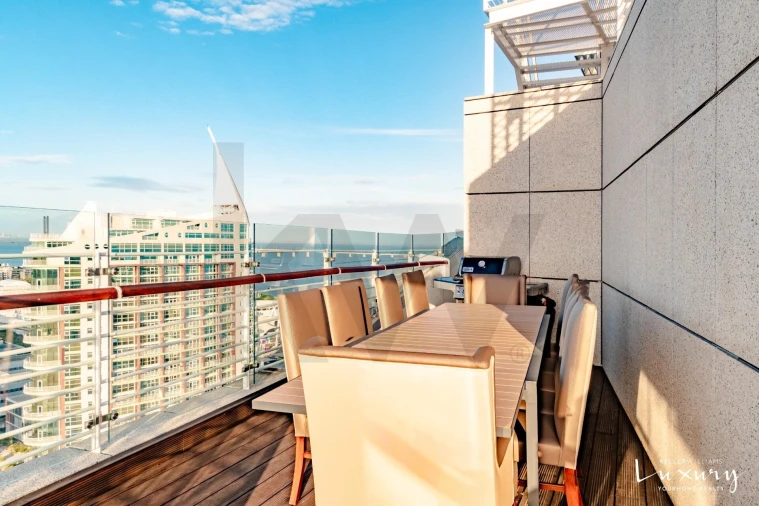 Apartamento T3 para Venda em Parque das Nações Foto 11