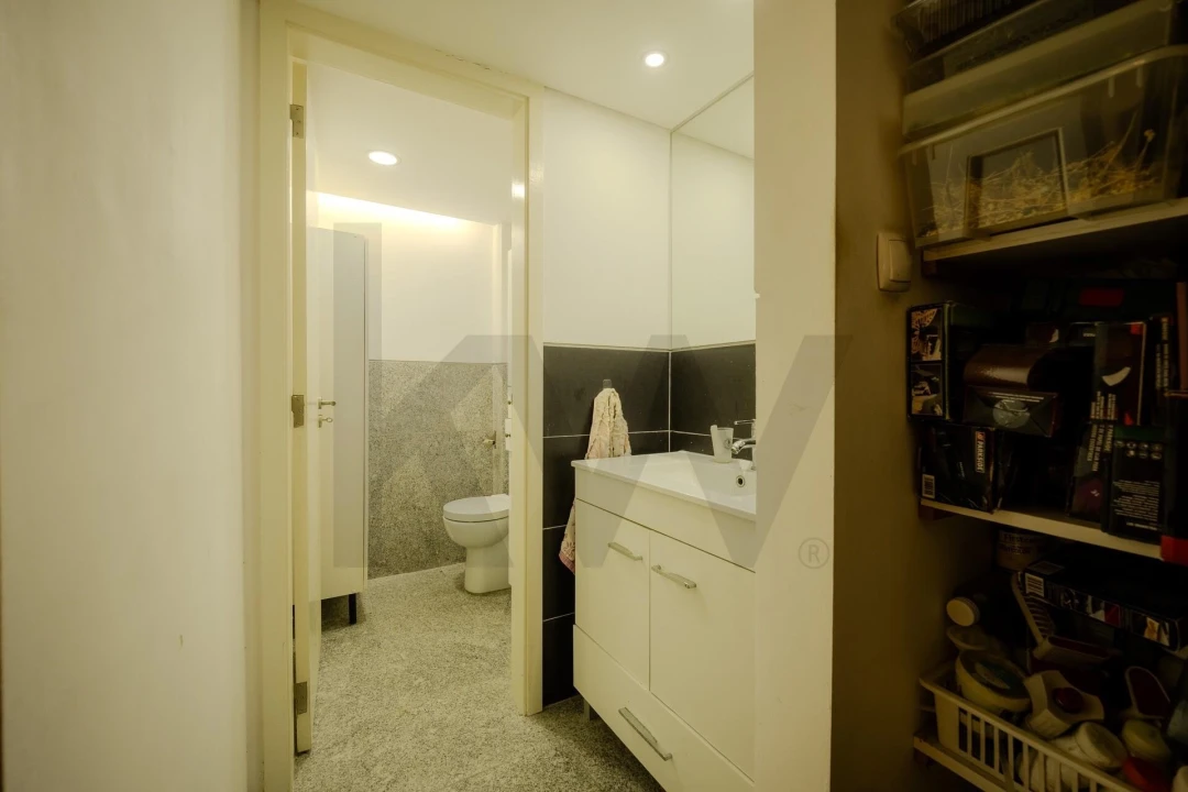 Garagem para Venda em Massamá e Monte Abraão Foto 9