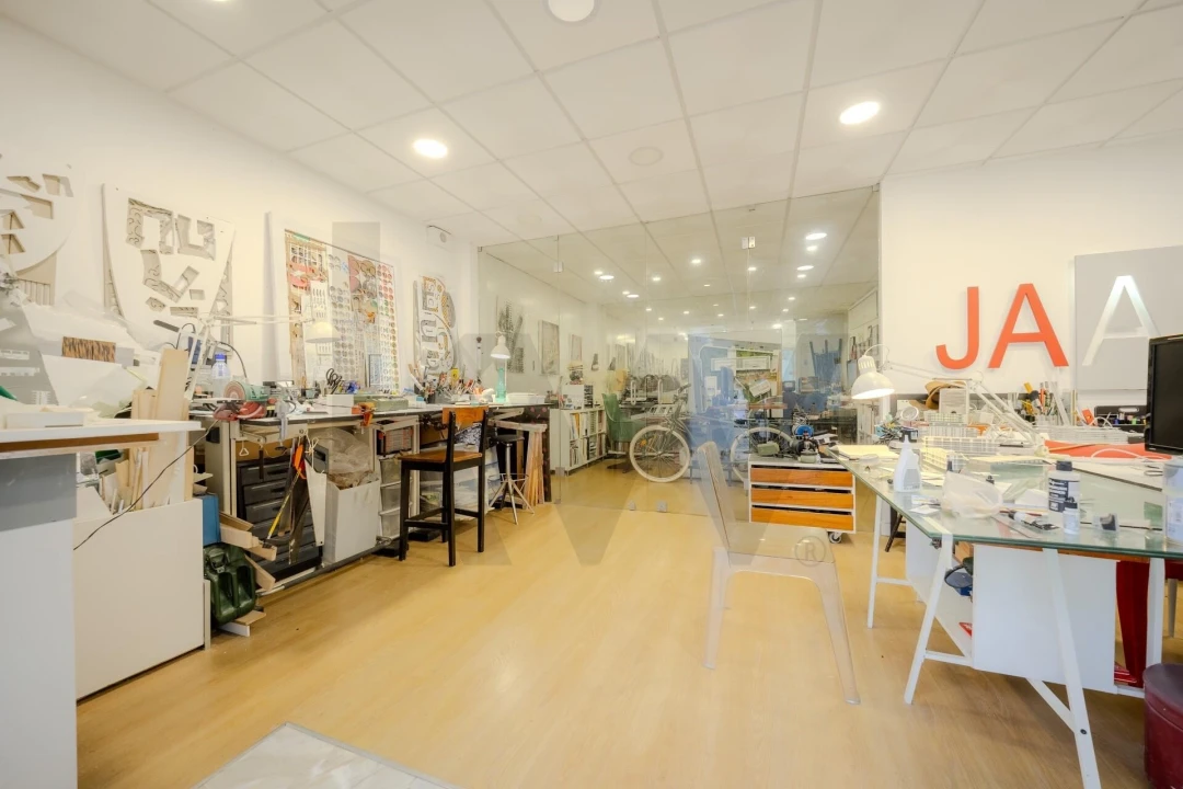 Garagem para Venda em Massamá e Monte Abraão Foto 4