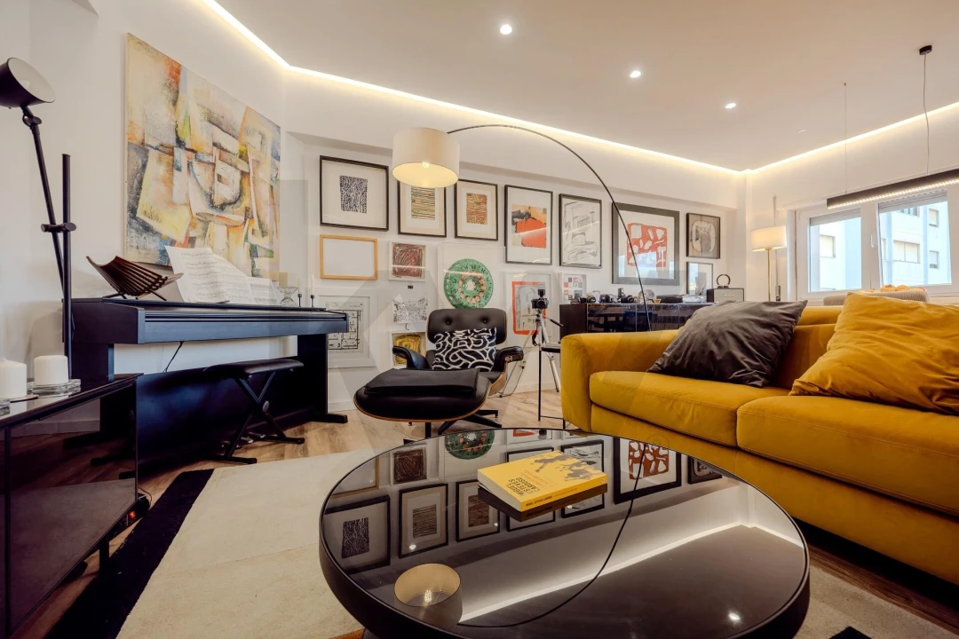 Apartamento T4 para Venda em Massamá e Monte Abraão Foto 10