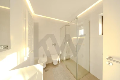 Apartamento T4 para Venda em Massamá e Monte Abraão