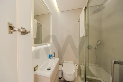 Apartamento T4 para Venda em Massamá e Monte Abraão