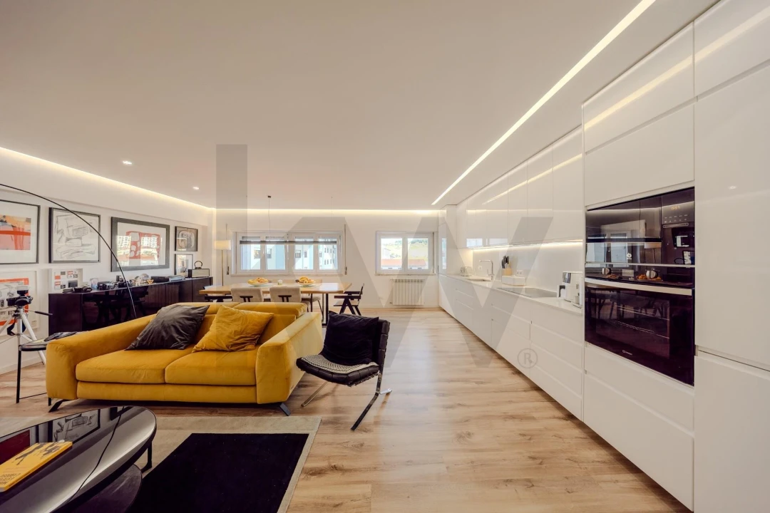 Apartamento T4 para Venda em Massamá e Monte Abraão Foto 8