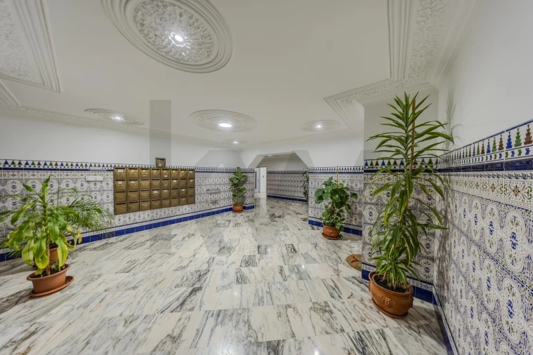 Apartamento T4 para Venda em Massamá e Monte Abraão Foto 56