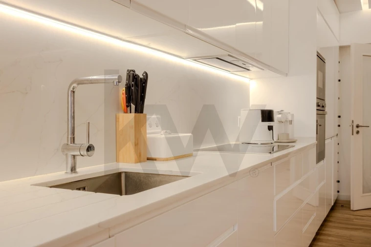 Apartamento T4 para Venda em Massamá e Monte Abraão Foto 46