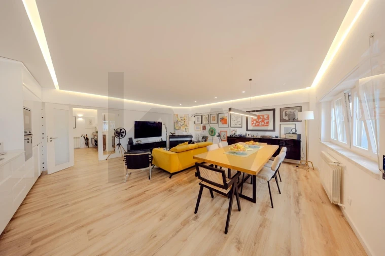 Apartamento T4 para Venda em Massamá e Monte Abraão Foto 4