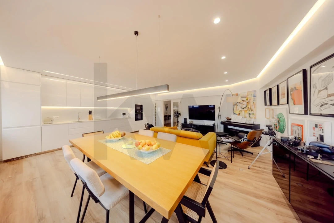 Apartamento T4 para Venda em Massamá e Monte Abraão Foto 7