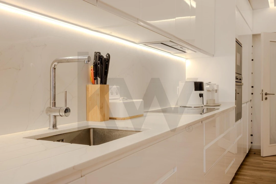 Apartamento T4 para Venda em Massamá e Monte Abraão Foto 46