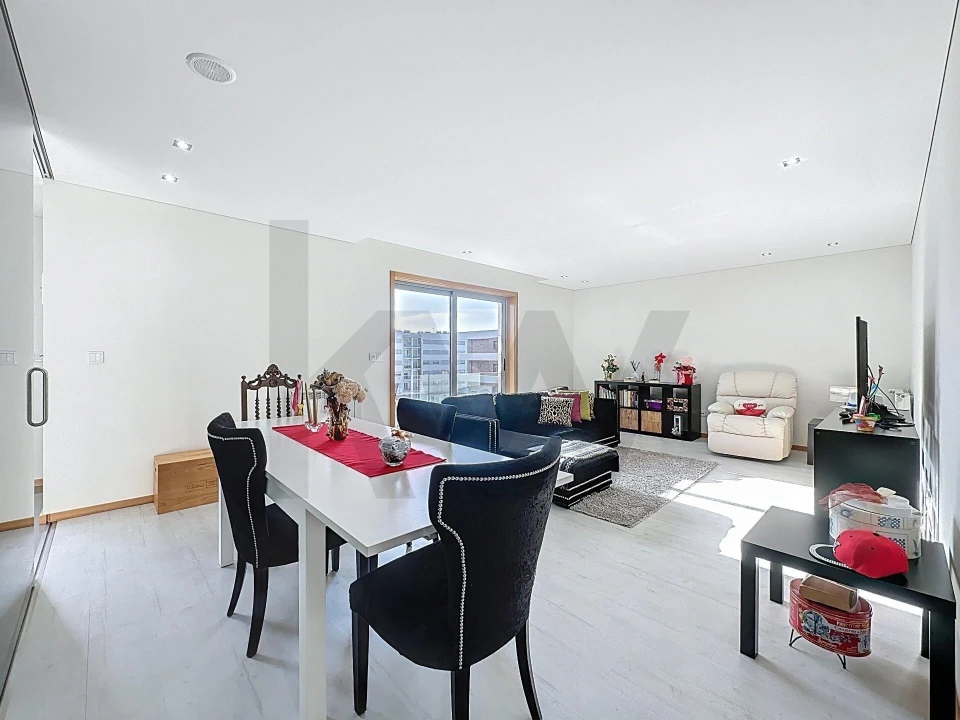 Apartamento T3 para Venda em Santa Maria da Feira, Travanca, Sanfins e Espargo Foto 2