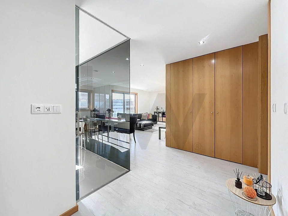 Apartamento T3 para Venda em Santa Maria da Feira, Travanca, Sanfins e Espargo Foto 1