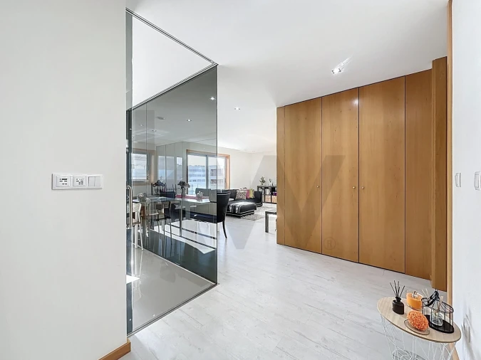 Apartamento T3 para Venda em Santa Maria da Feira, Travanca, Sanfins e Espargo Foto 1