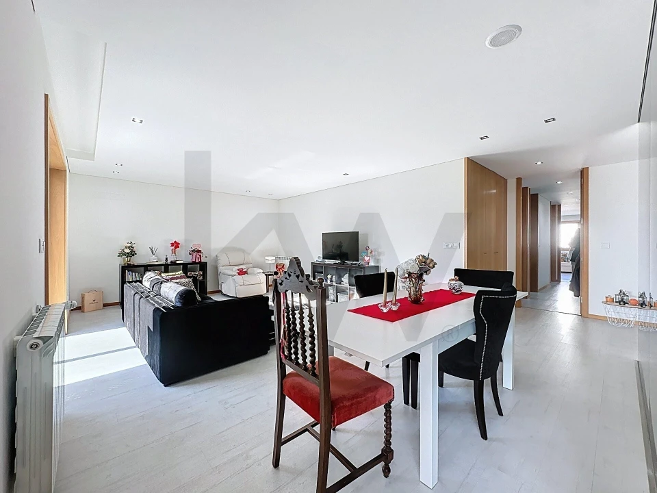 Apartamento T3 para Venda em Santa Maria da Feira, Travanca, Sanfins e Espargo Foto 3