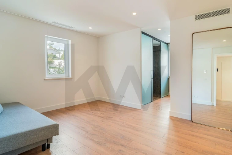 Moradia T4 para Venda em São João das Lampas e Terrugem Foto 11