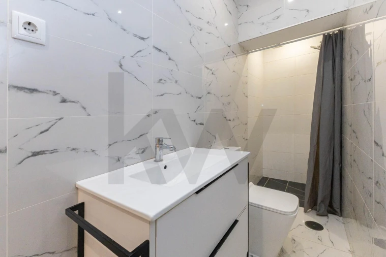 Prédio para Venda em Cedofeita, Santo Ildefonso, Sé, Miragaia, São Nicolau e Vitória Foto 14