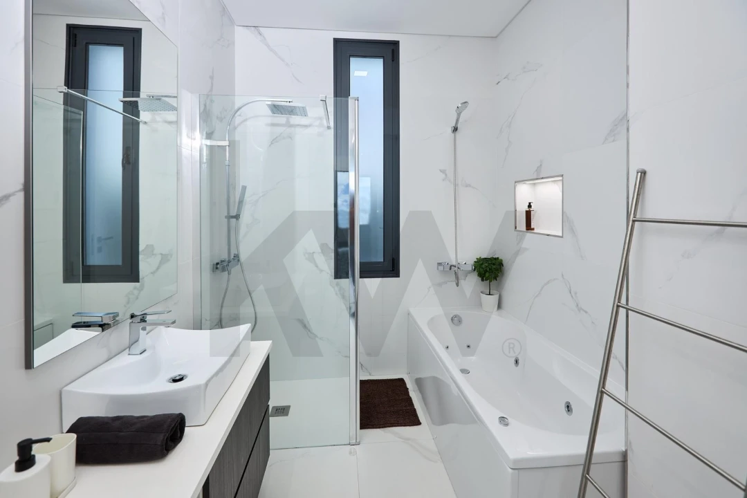 Moradia T3 para Venda em Arco da Calheta Foto 23