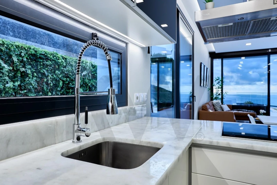 Moradia T3 para Venda em Arco da Calheta Foto 11