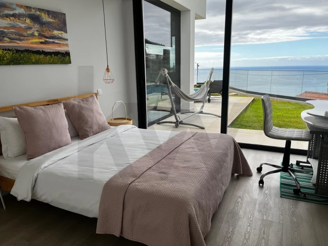 Moradia T3 para Venda em Arco da Calheta Foto 8