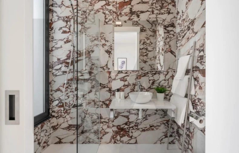 Moradia T3 para Venda em Arco da Calheta Foto 19